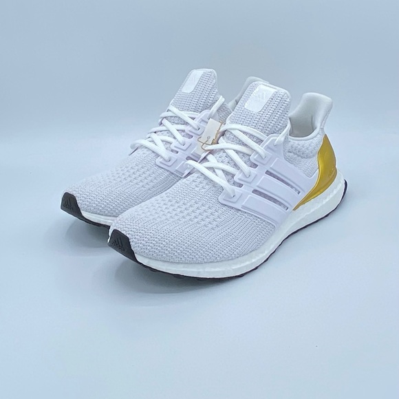 NEW! adidas Ultraboost 4.0 DNA Women's Shoes FZ4007 - Picture 2 of 7
